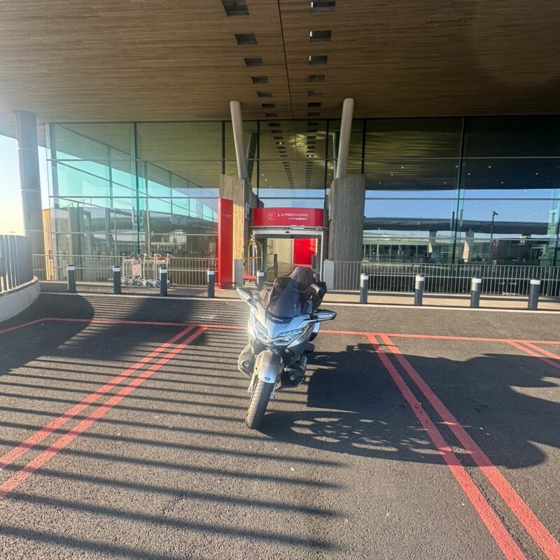 Prix moto taxi Orly : tarifs fixes et conseils